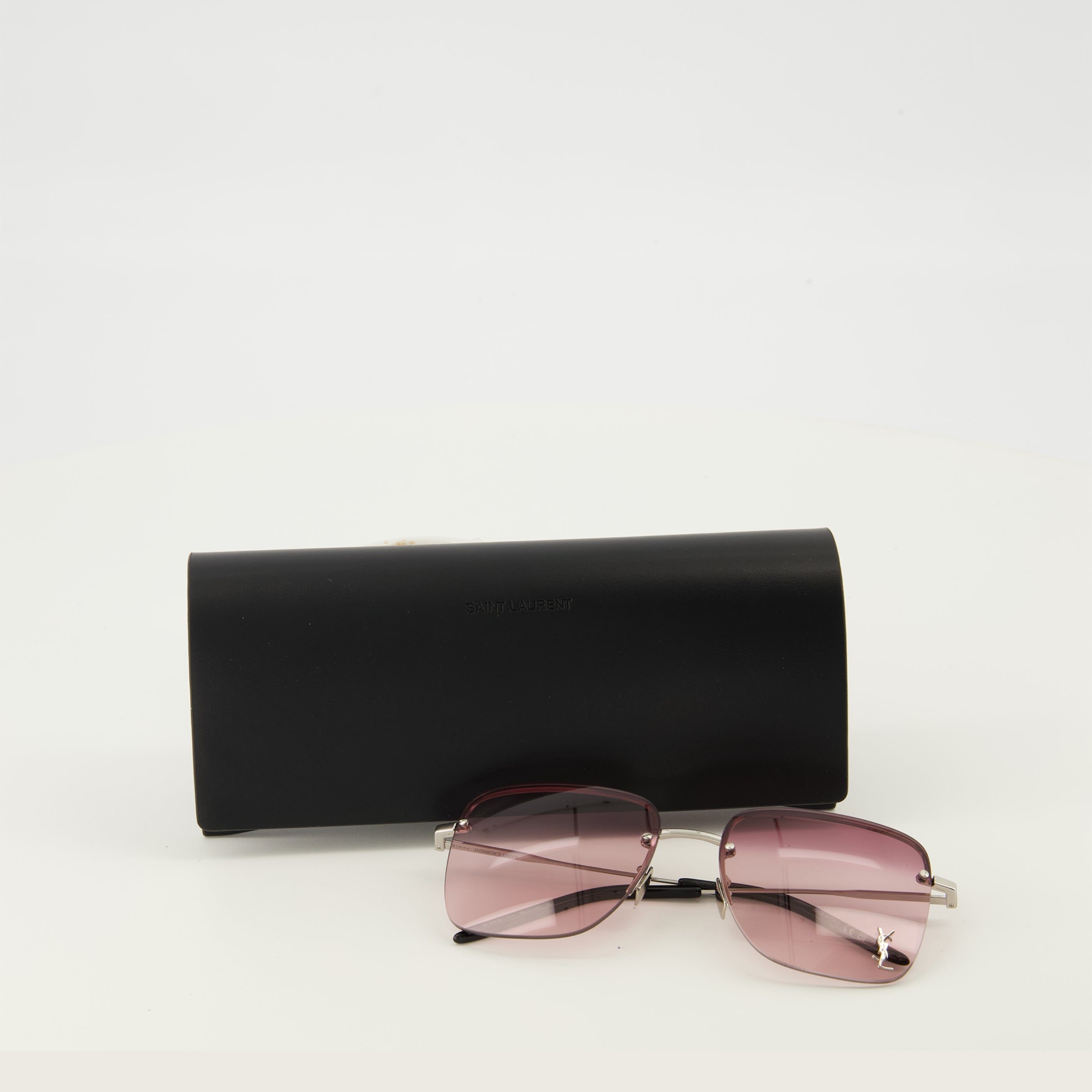 Image of Lunettes de soleil SL312 M by Saint Laurent for Unisex - Season Spring-Summer 2026 - Detail View 2