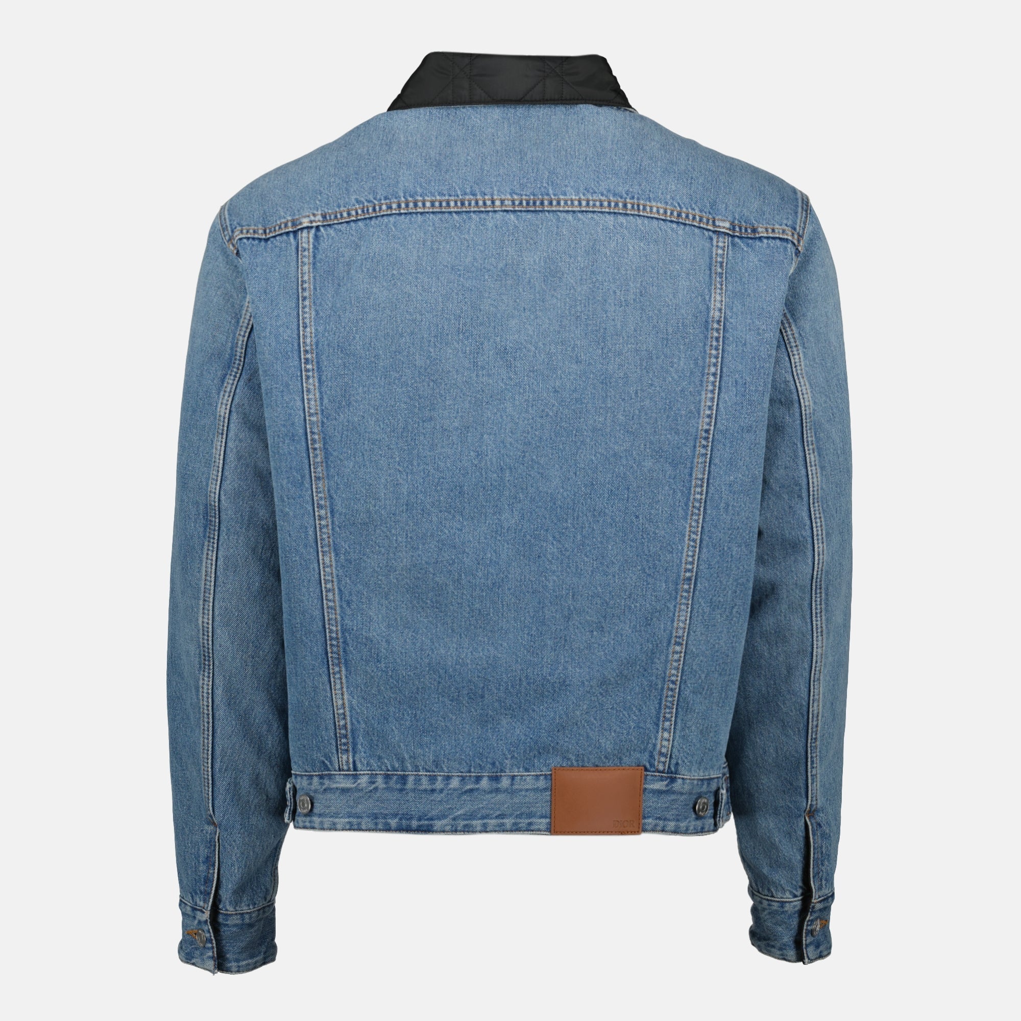 Imagen de la chaqueta de mezclilla Cannage reversible de Dior para hombres - Temporada Primavera-Verano 2026 - Vista de detalle 1