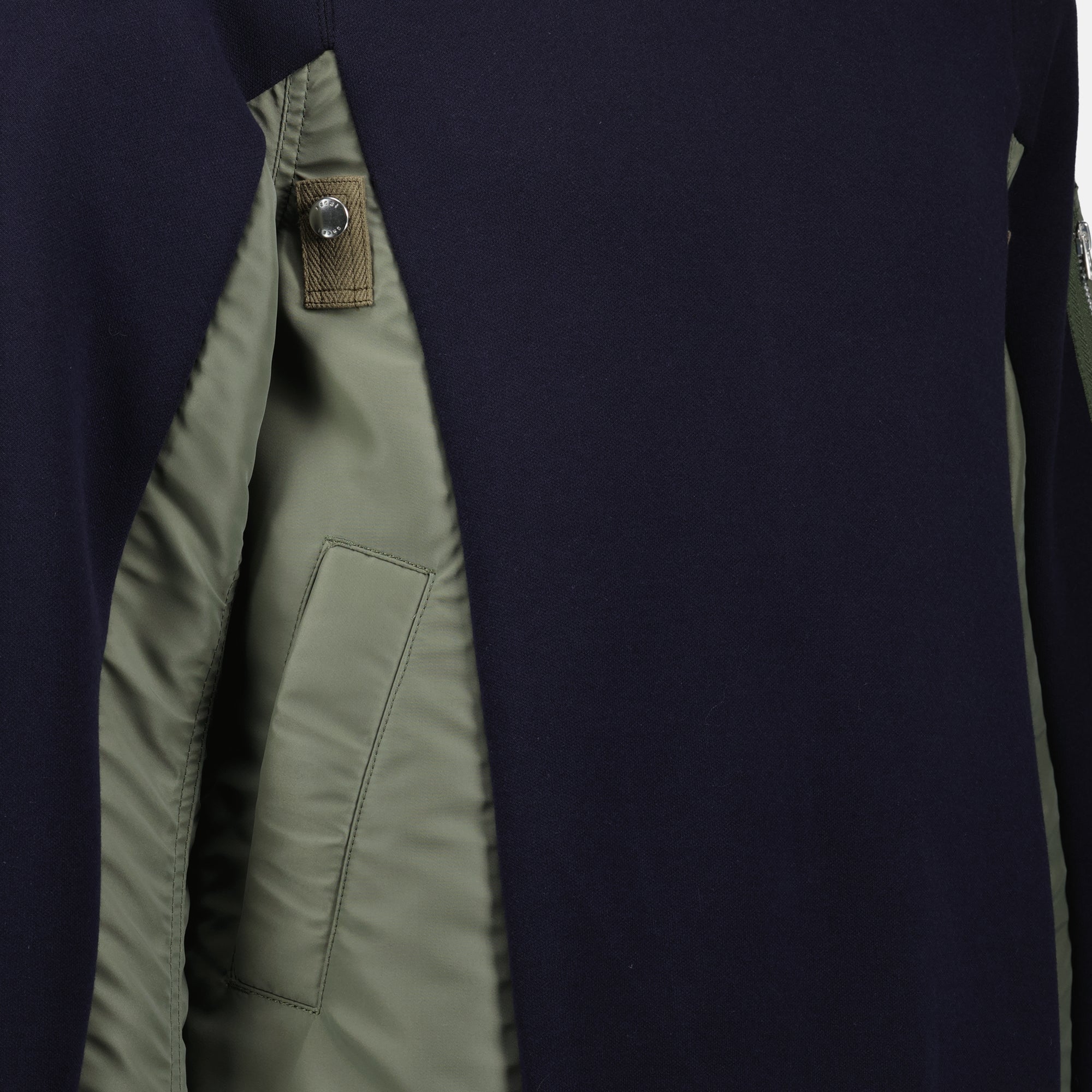 bi-material pull, Sacai, oversized fit, contemporary design, Autumn-Winter 2025