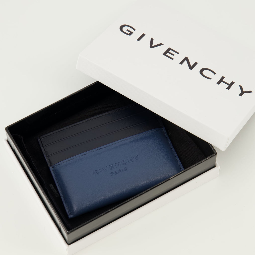 Bilde av Antigona Stamped Card Holder av Givenchy for menn - Sesong Vår-Sommer 2026 - Detaljvisning 2