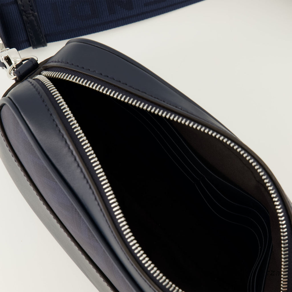 Bilde av Sac Camera Squared FF Marineblå fra Fendi for Menn - Sesong Vår-Sommer 2026 - Detalj Utsikt 2