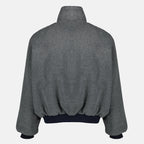 Immagine del blouson reversibile blu e grigio di Miu Miu per donne - Stagione Primavera-Estate 2026 - Vista dettaglio 2