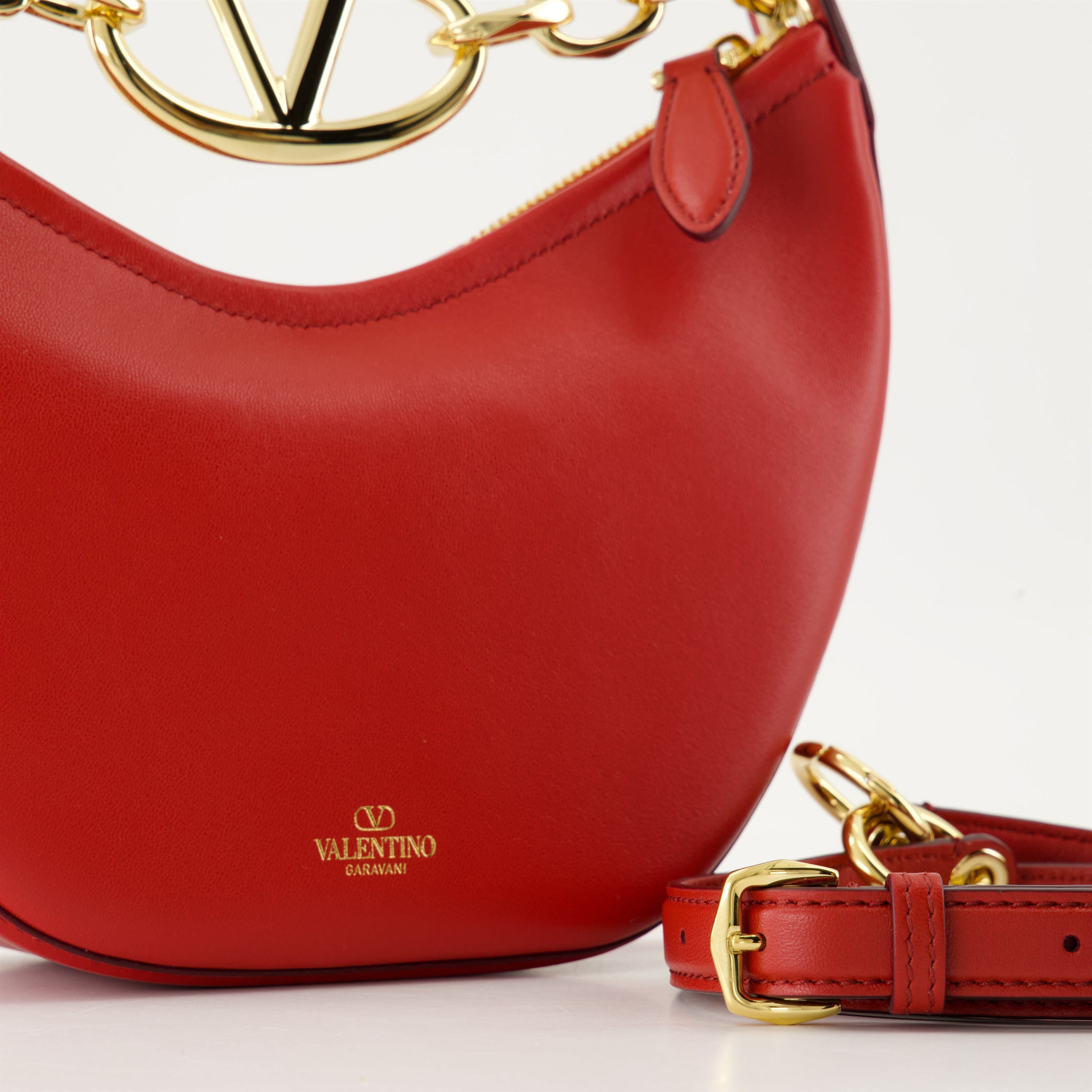 Image of VLogo Moon Hobo Bag in Nappa Leather by Valentino Garavani for Women - Season Autumn-Winter 2024 - Detail View 1