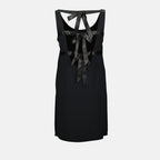 Image d'une robe midi noire de soirée par Prada pour femmes - Saison Automne-Hiver 2024 - Détail 2