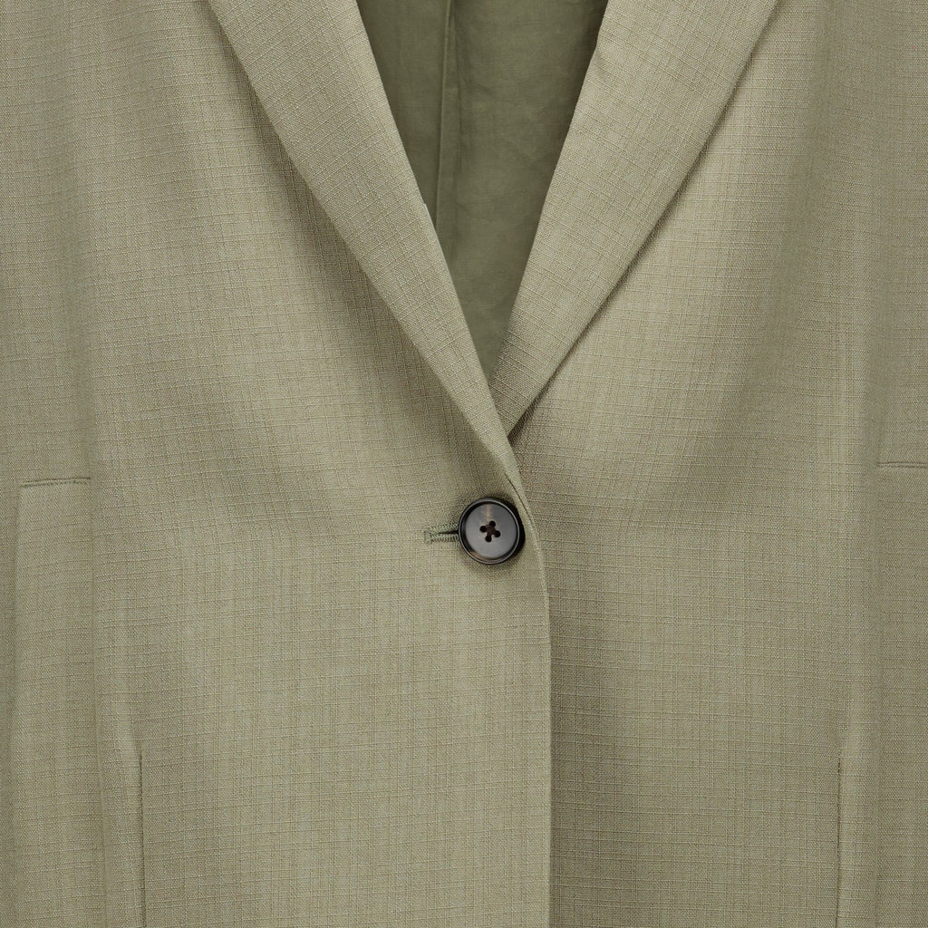 Sleeveless Tailored Jacket