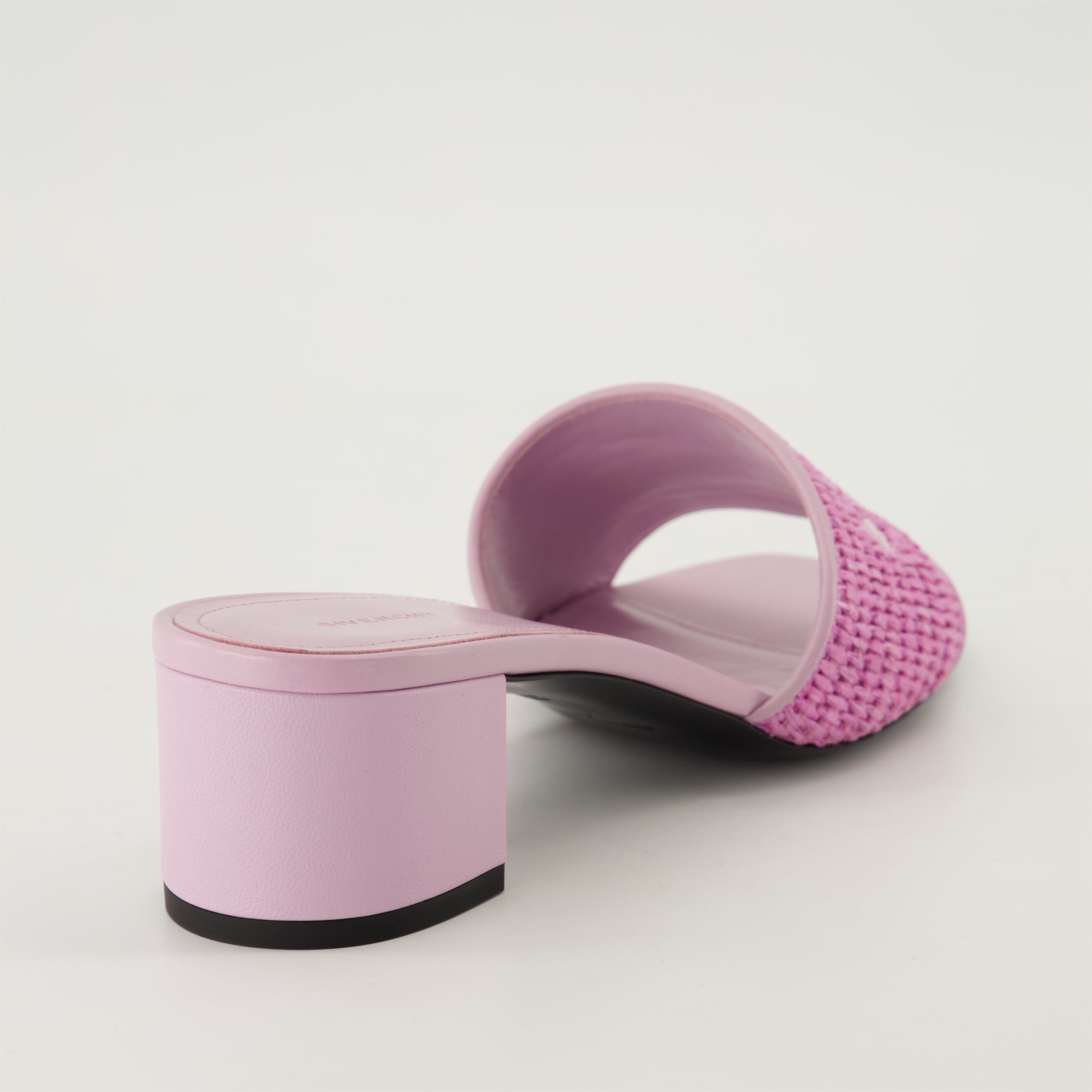 女性用ジバンシィのオープンスクエアトゥのバイオレットラフィア4Gミュールの画像 - シーズン春夏2025 - 製品詳細ビュー3