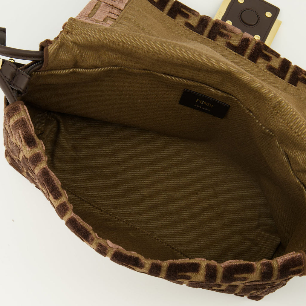 Fendi Mamma Baguette, velvet handbag, luxury accessories, brown bag, designer shoulder bag