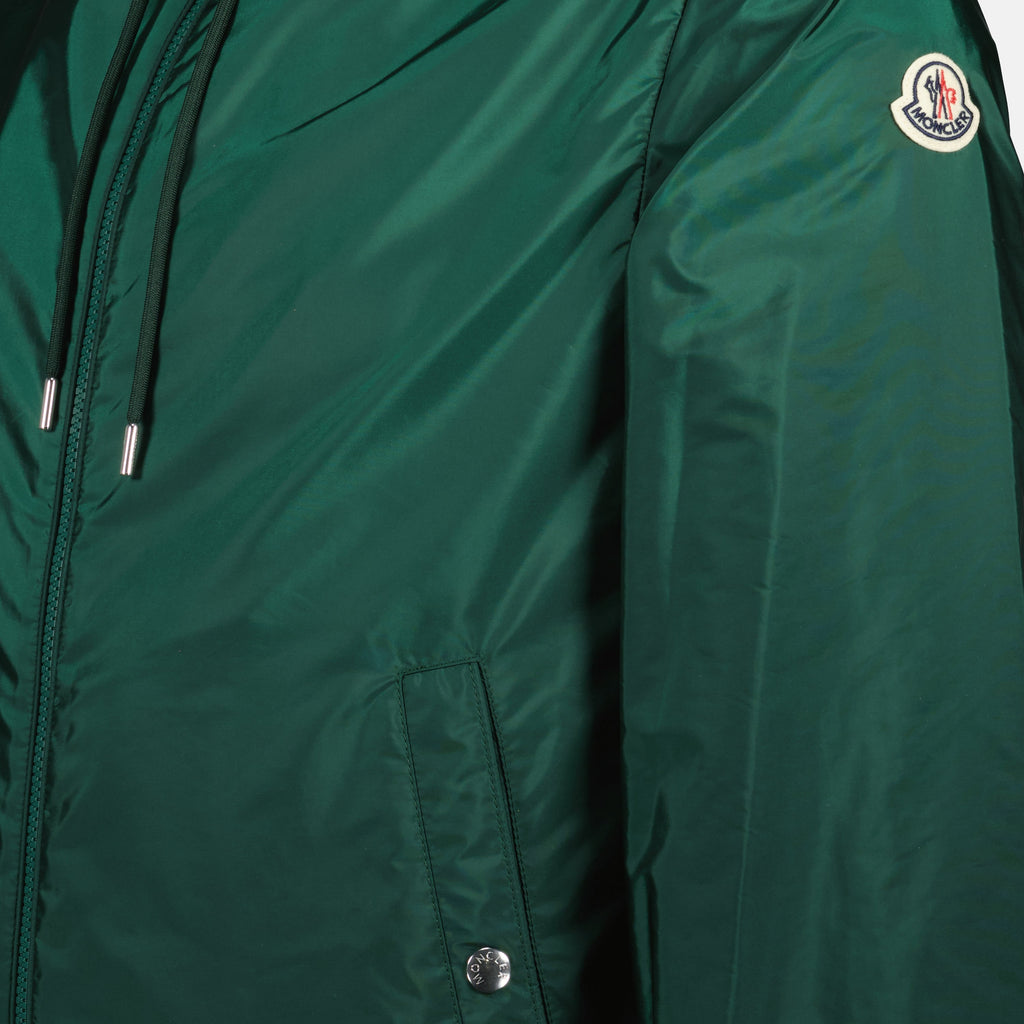 Imagem do corta-vento verde Climber da Moncler para homens - Temporada Primavera-Verão 2025 - Detalhe 1