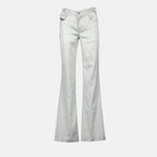 Imagem dos Slim Satin Jeans P-Ebbey da Diesel para Mulheres - Temporada Primavera-Verão 2025 - Vista Frontal
