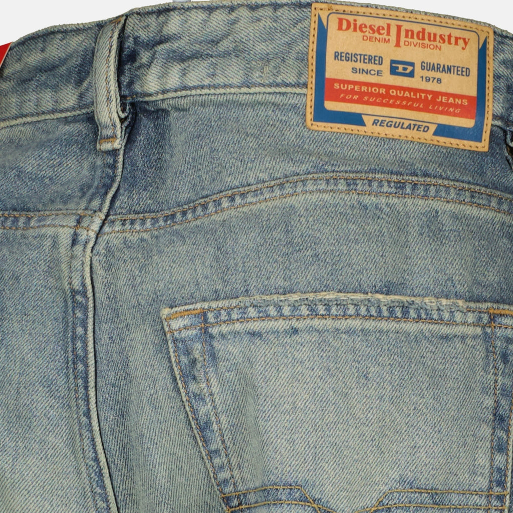 Image of Jean D-Sire 1996 L.28 by Diesel for Women - Season Spring-Summer 2026 - Detail View 2