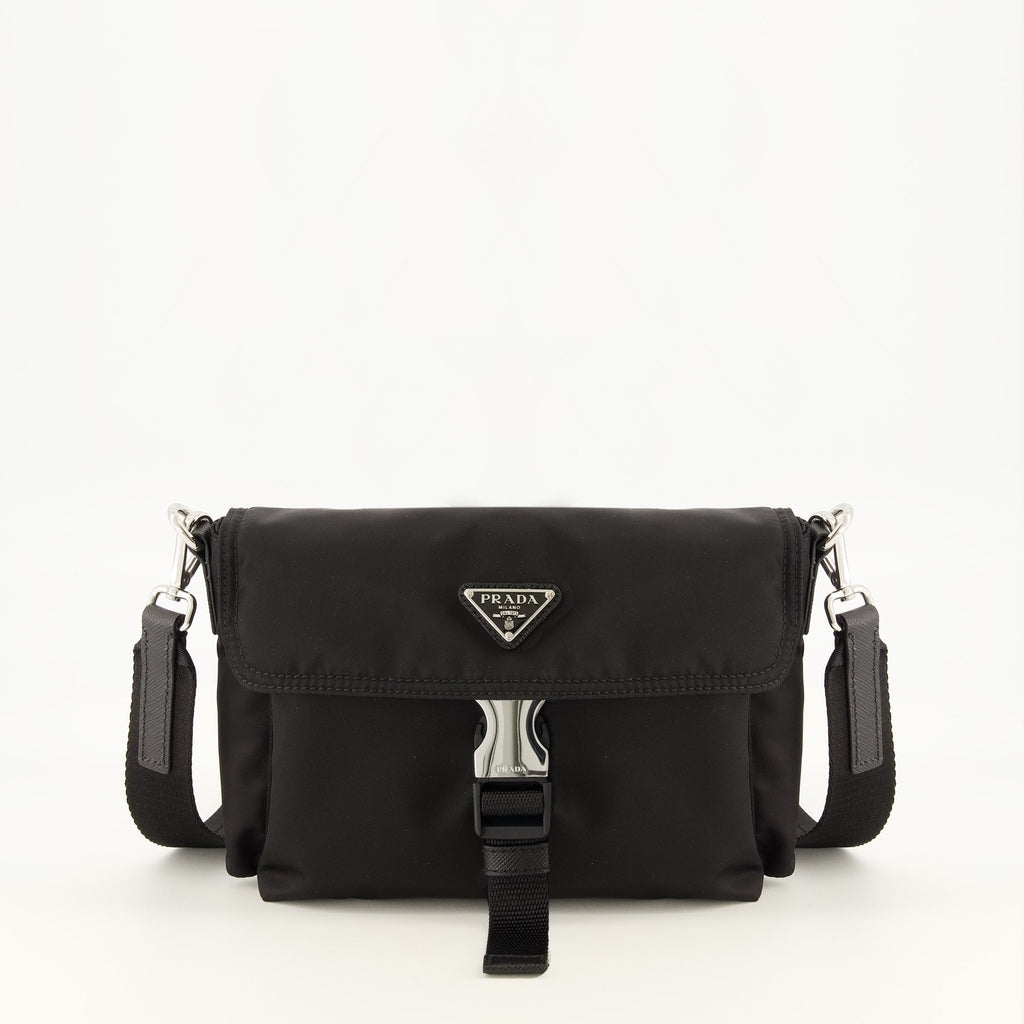 Bolso de mano negro de Re-Nylon