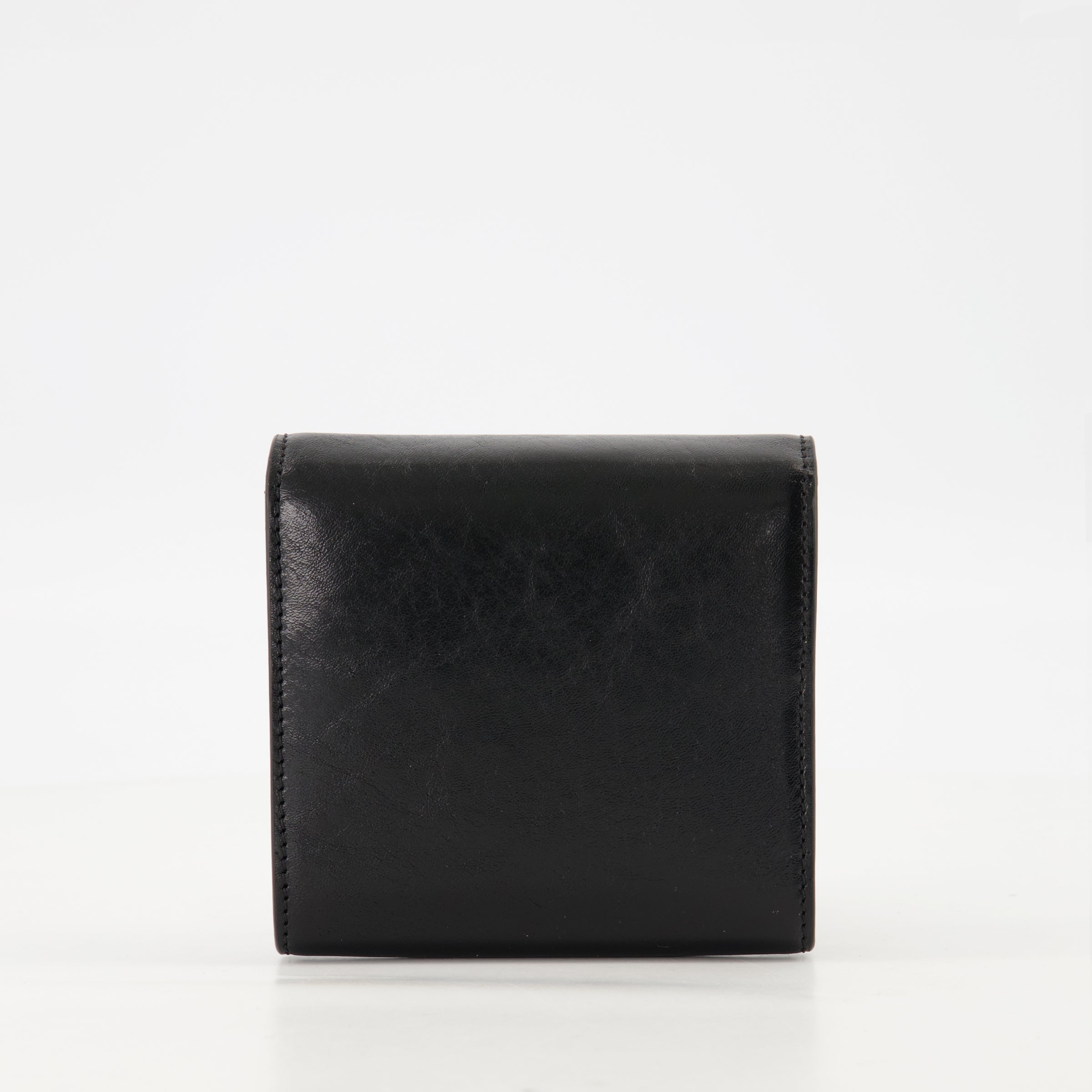 black leather wallet, AMI Paris, grained leather, practical wallet, stylish accessory
