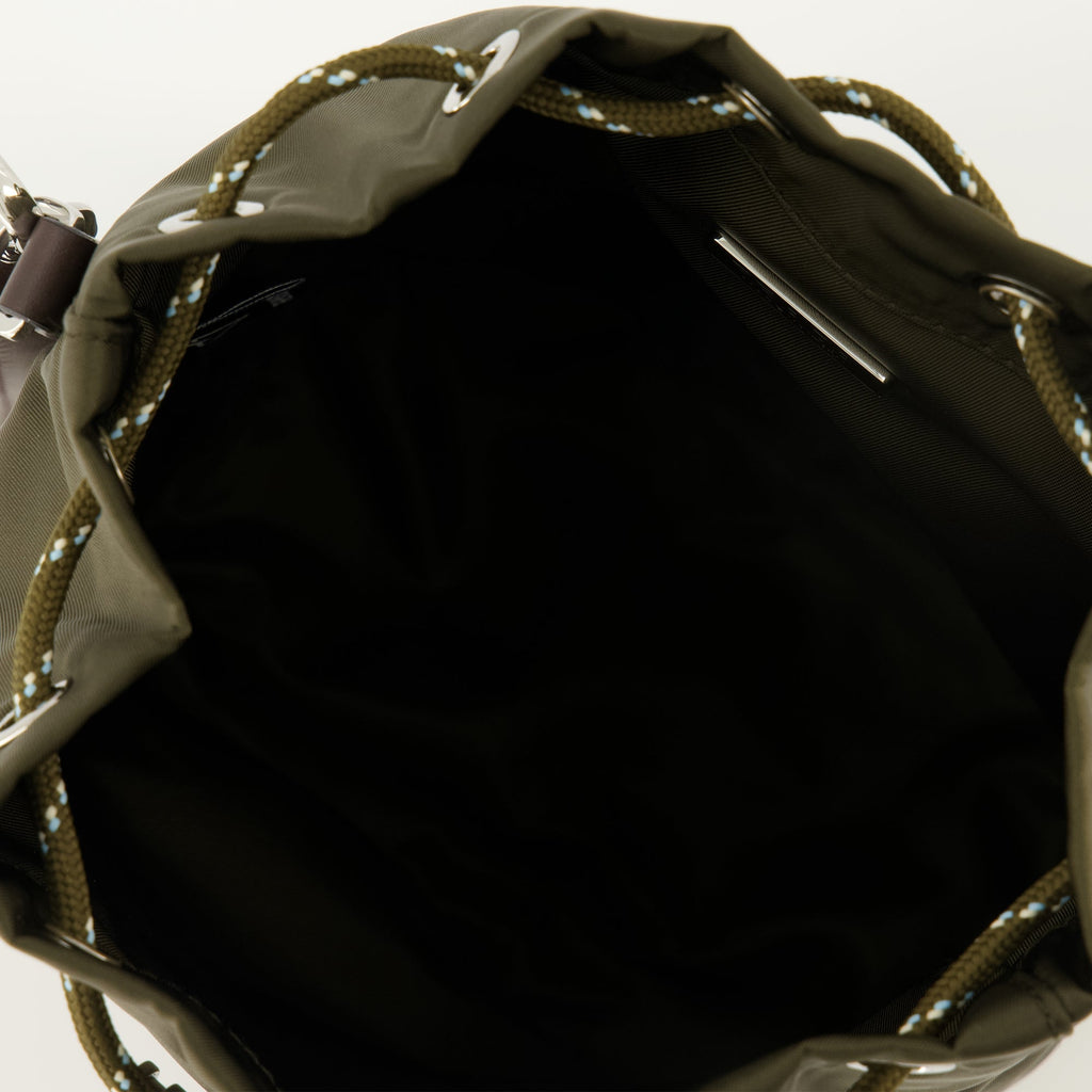 Image de la Pochette Speedrock en Re-Nylon Kaki par Prada pour Hommes - Saison Printemps-Été 2026 - Détail Vue 2