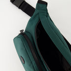 Imagen de la riñonera verde Durance de Moncler para hombres - Temporada Primavera-Verano 2025 - Vista detallada 2