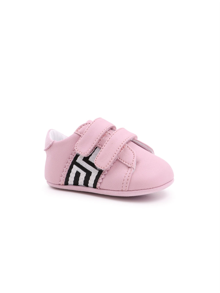 Versace kid's sneakers, Greca pattern shoes, luxury children's footwear, pink sneakers for kids, designer kid's shoes