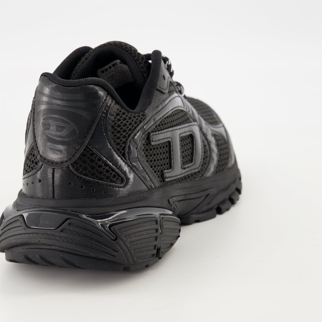 ディーゼルの男性用ブラックS-Pro-V-Denseスニーカーの画像 - 2025年春夏シーズン - 後ろのビュー