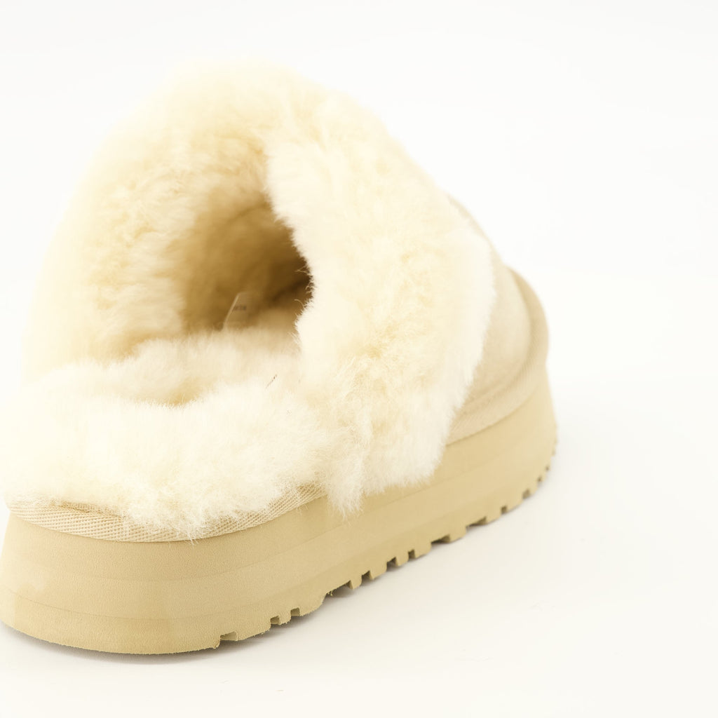 Botas Classic Ultra Mini em pele de carneiro