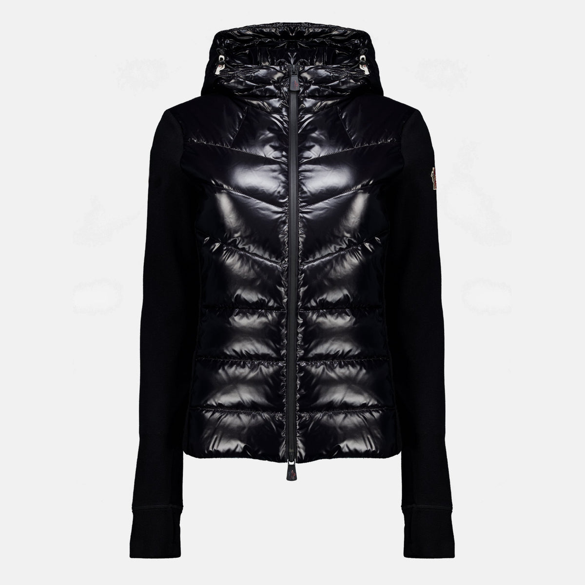 Schwarze wattierte Skijacke