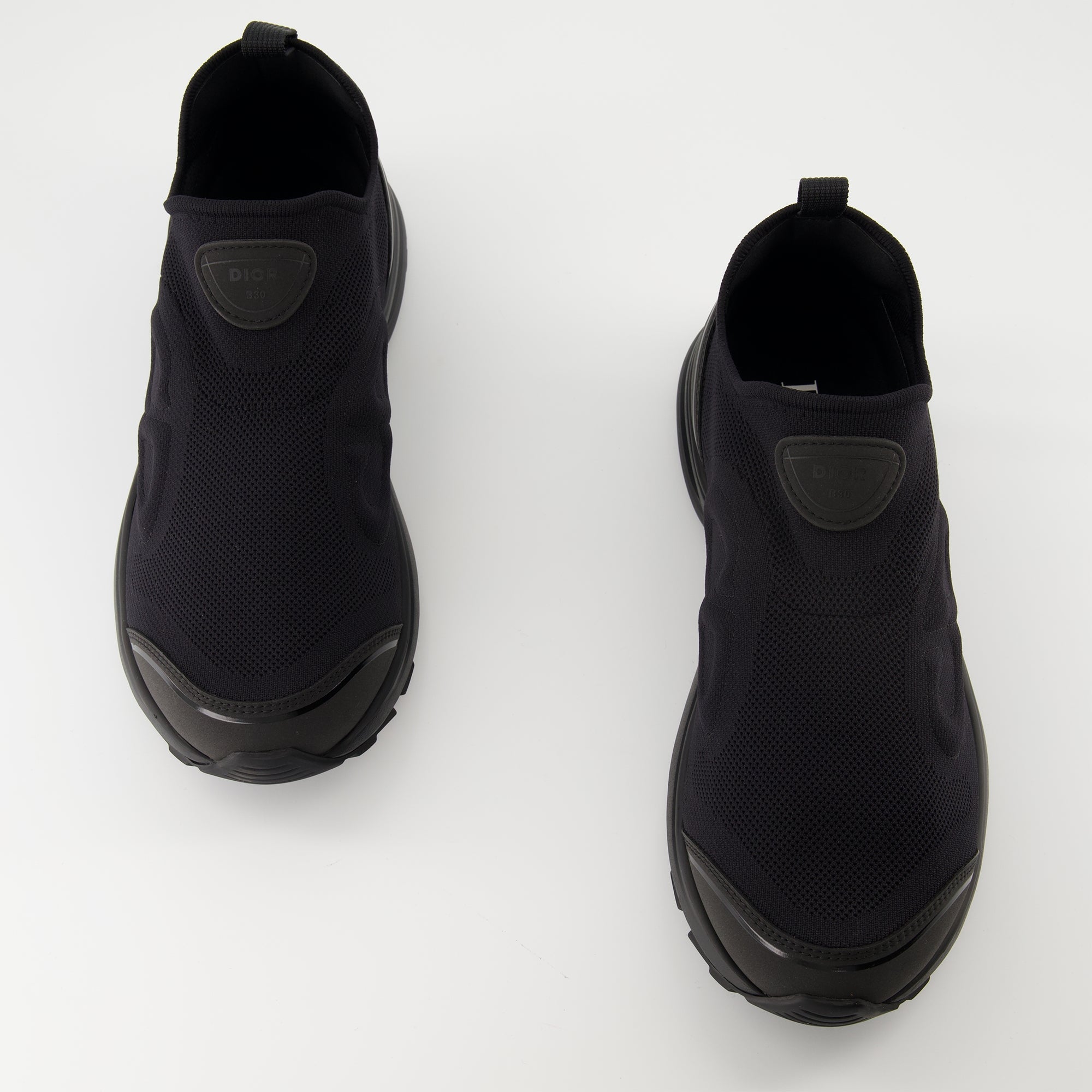 Imagen de las zapatillas B30 Countdown de Dior para hombres - Temporada Primavera-Verano 2025 - Vista superior del par