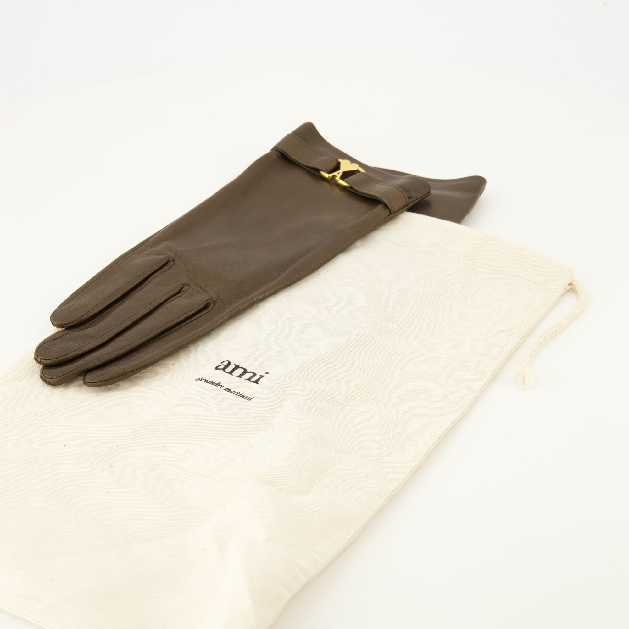 brown leather gloves, AMI Paris gloves, lambskin gloves, fashion accessories, designer gloves