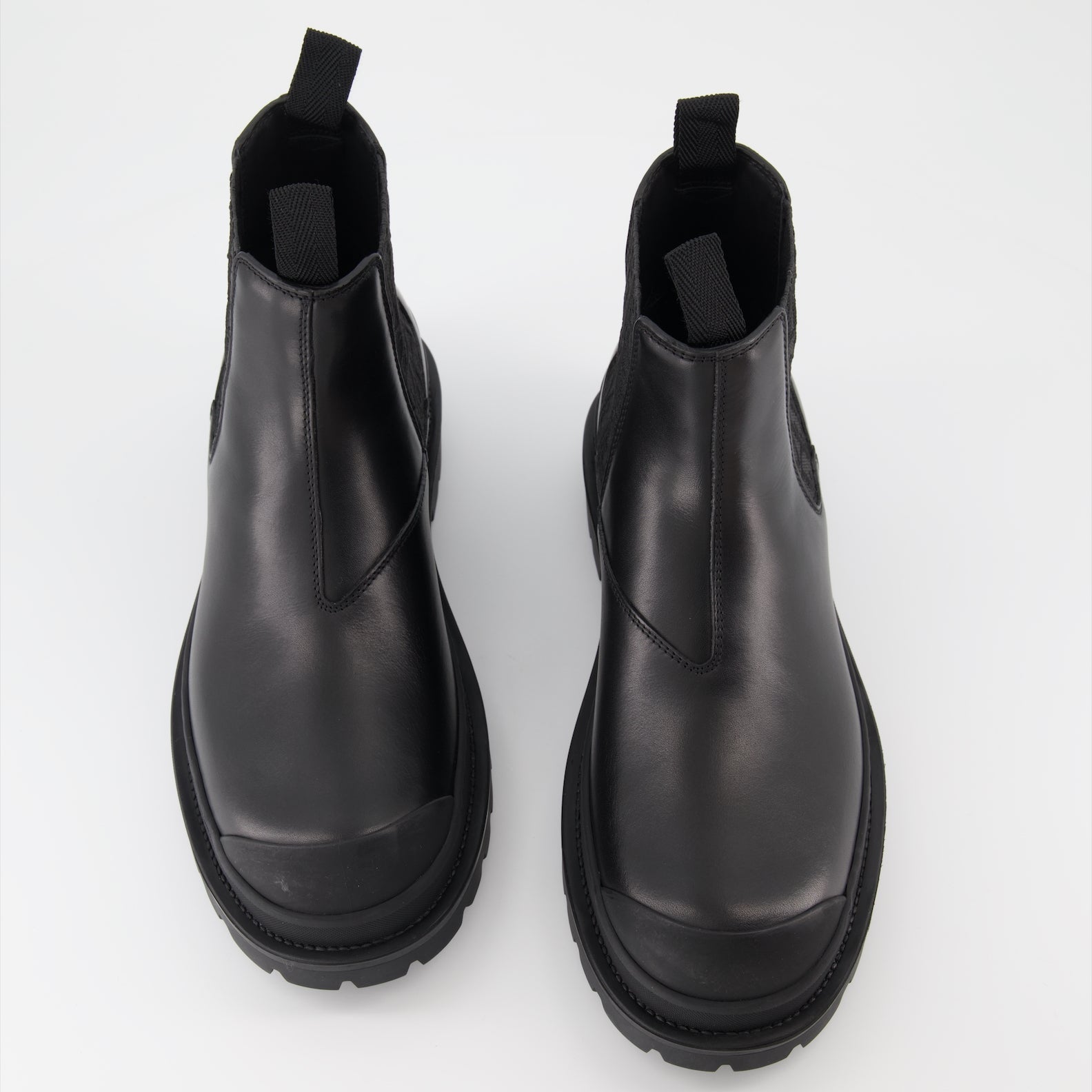 Dior Chelsea Boots, Men's Luxury Footwear, Leather Ankle Boots, Designer Shoes, High-End Fashion