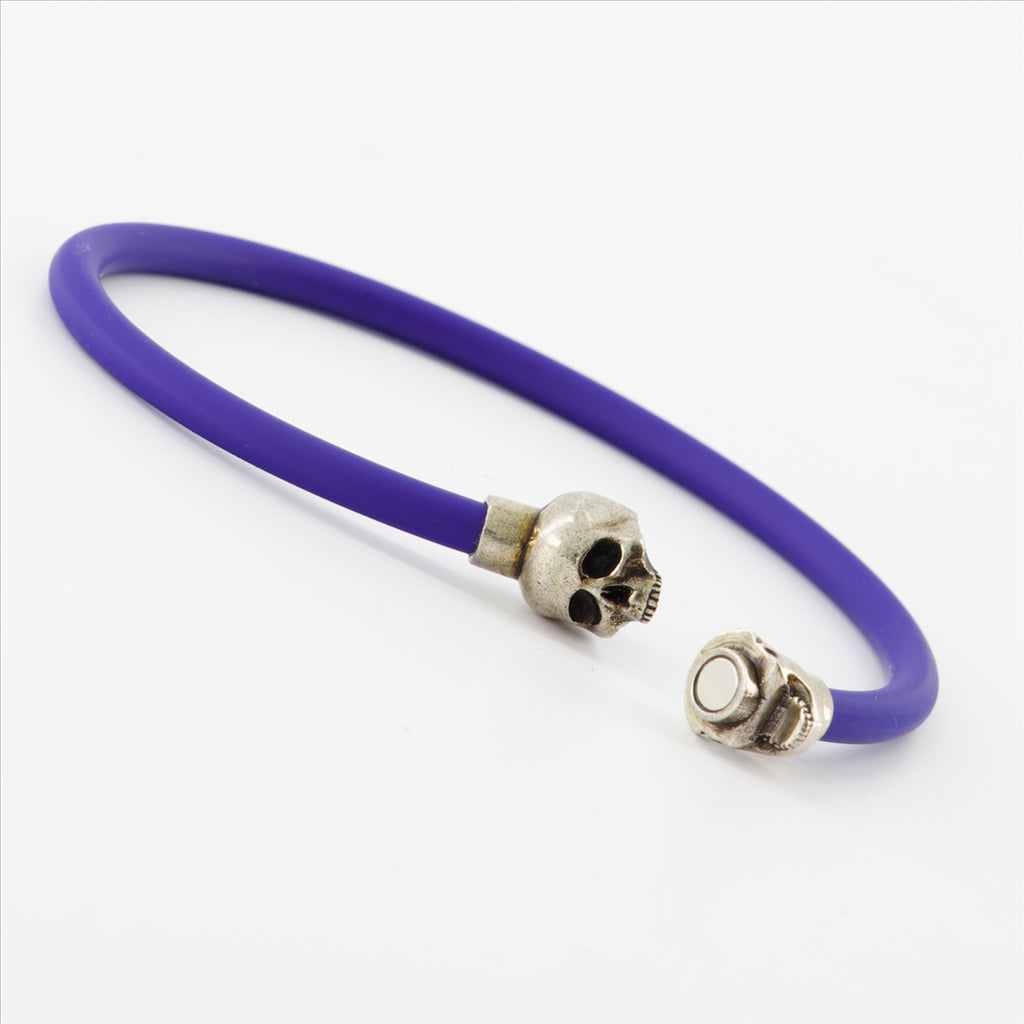 Alexander McQueen, luxurious men's bracelet, skull, blue cord, elegant accessory