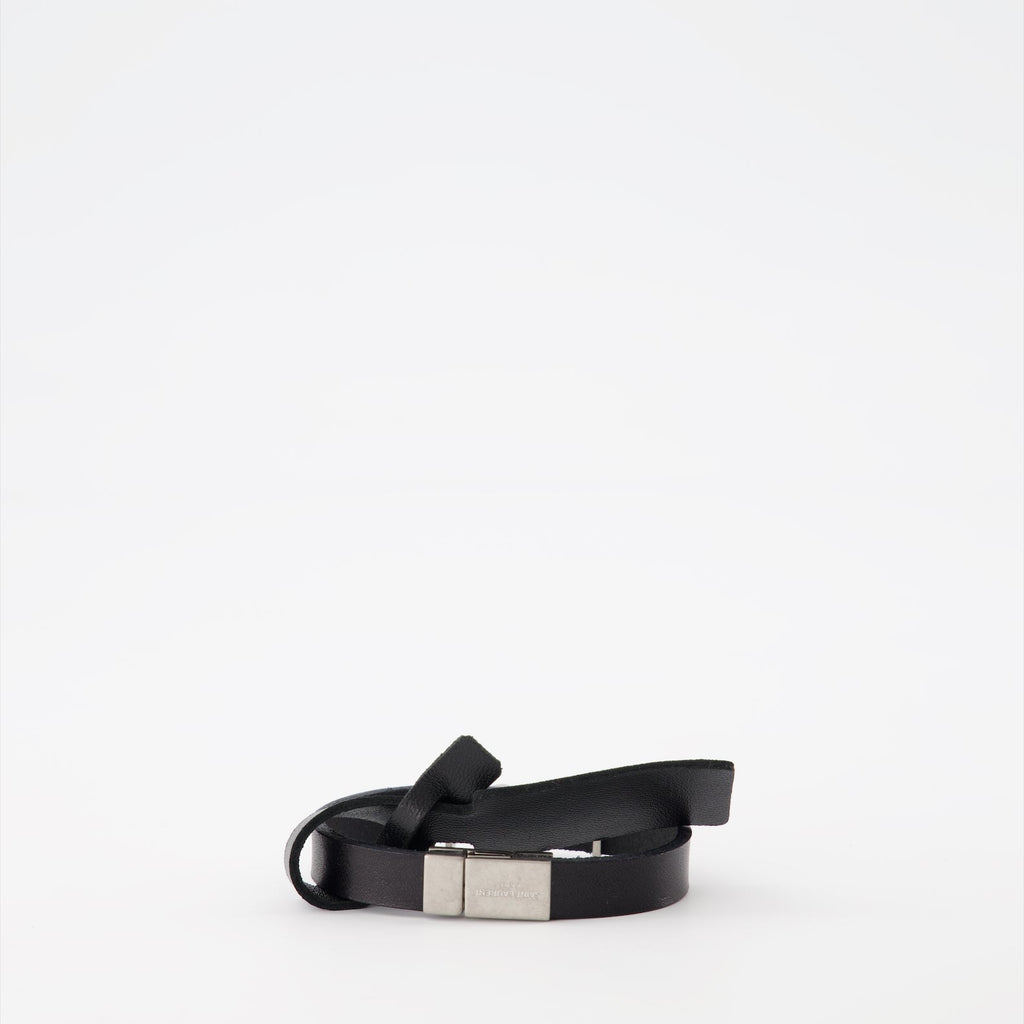 Image du bracelet en argent YSL Opyum par Saint Laurent pour hommes - Saison Printemps-Été 2024 - Vue de dos