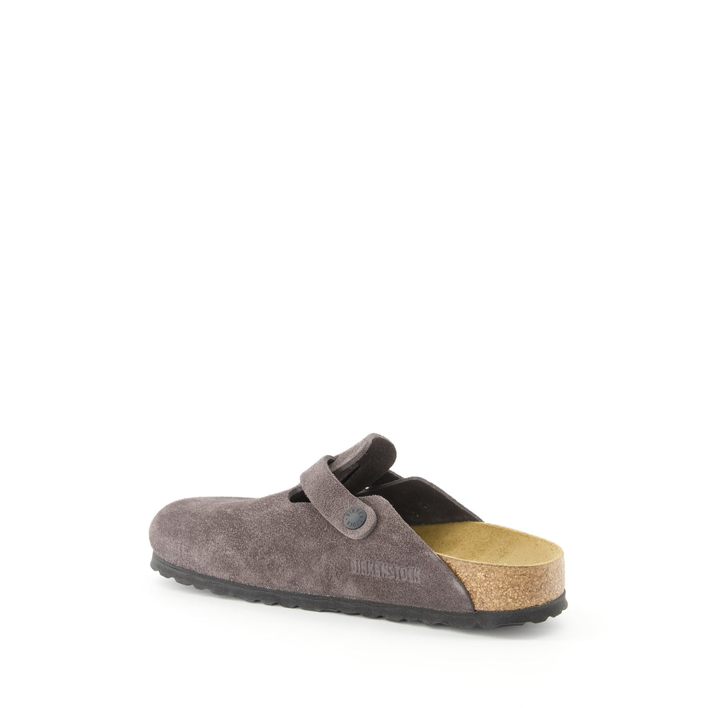 Image des mules Boston de Birkenstock pour femmes - Saison Printemps-Été 2025 - Vue arrière droite en trois quarts