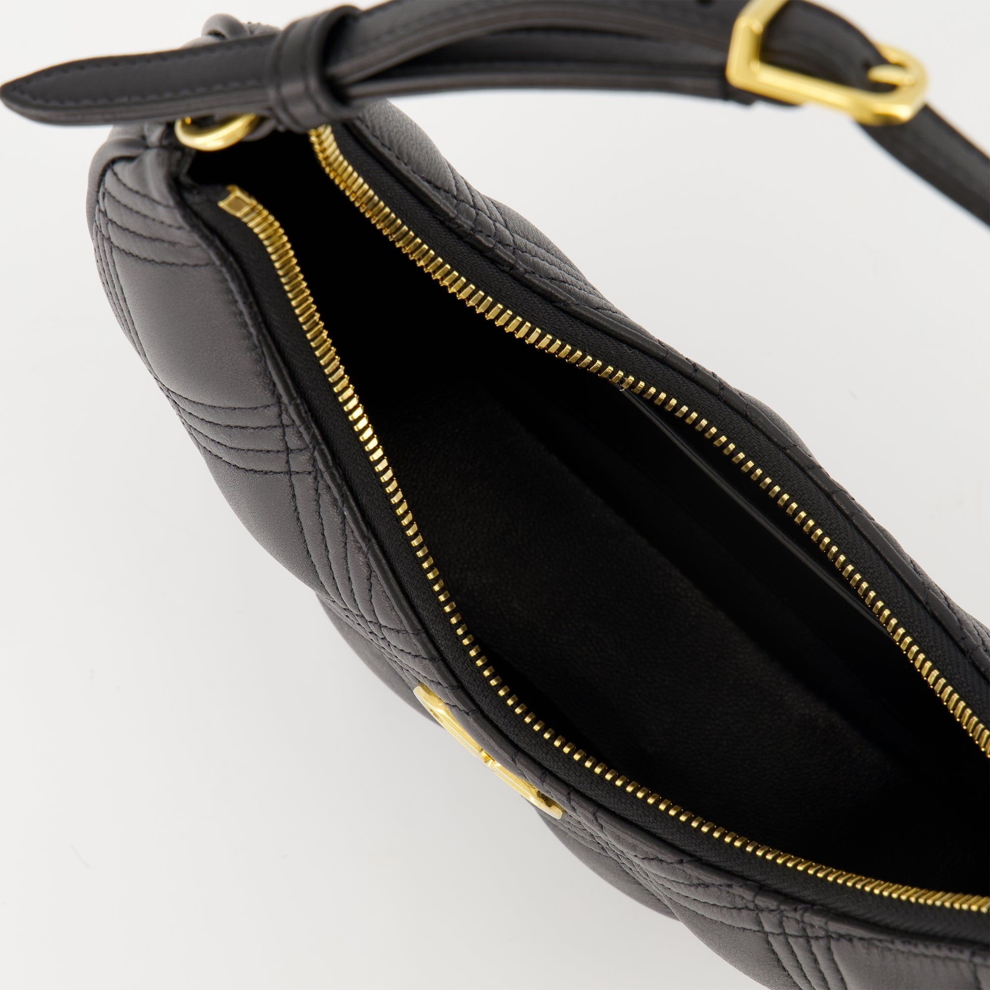 Valentino Garavani, Hobo Quiltie 67, black bag, quilted leather bag, designer accessory