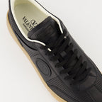 Image des baskets en cuir UpVillage de Valentino Garavani pour hommes - Saison Automne-Hiver 2025 - Vue détaillée de dessus