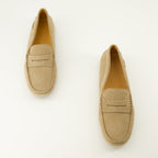 Imagem dos Mocassins Gommino Beijes da Tod's para Mulheres - Temporada Outono-Inverno 2025 - Vista Superior do Par