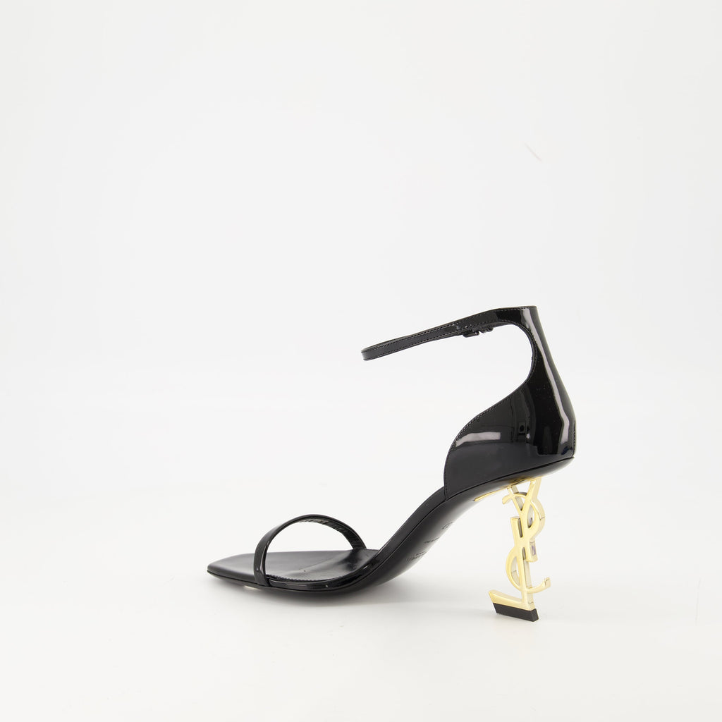 세인트 로랑의 여성용 오피움 블랙 펌프스 이미지 - 시즌 가을-겨울 2025 - 뒤 오른쪽 3/4 뷰