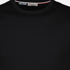 Image du T-shirt à bord noir de Moncler pour hommes - Saison Printemps-Été 2026 - Détail 2
