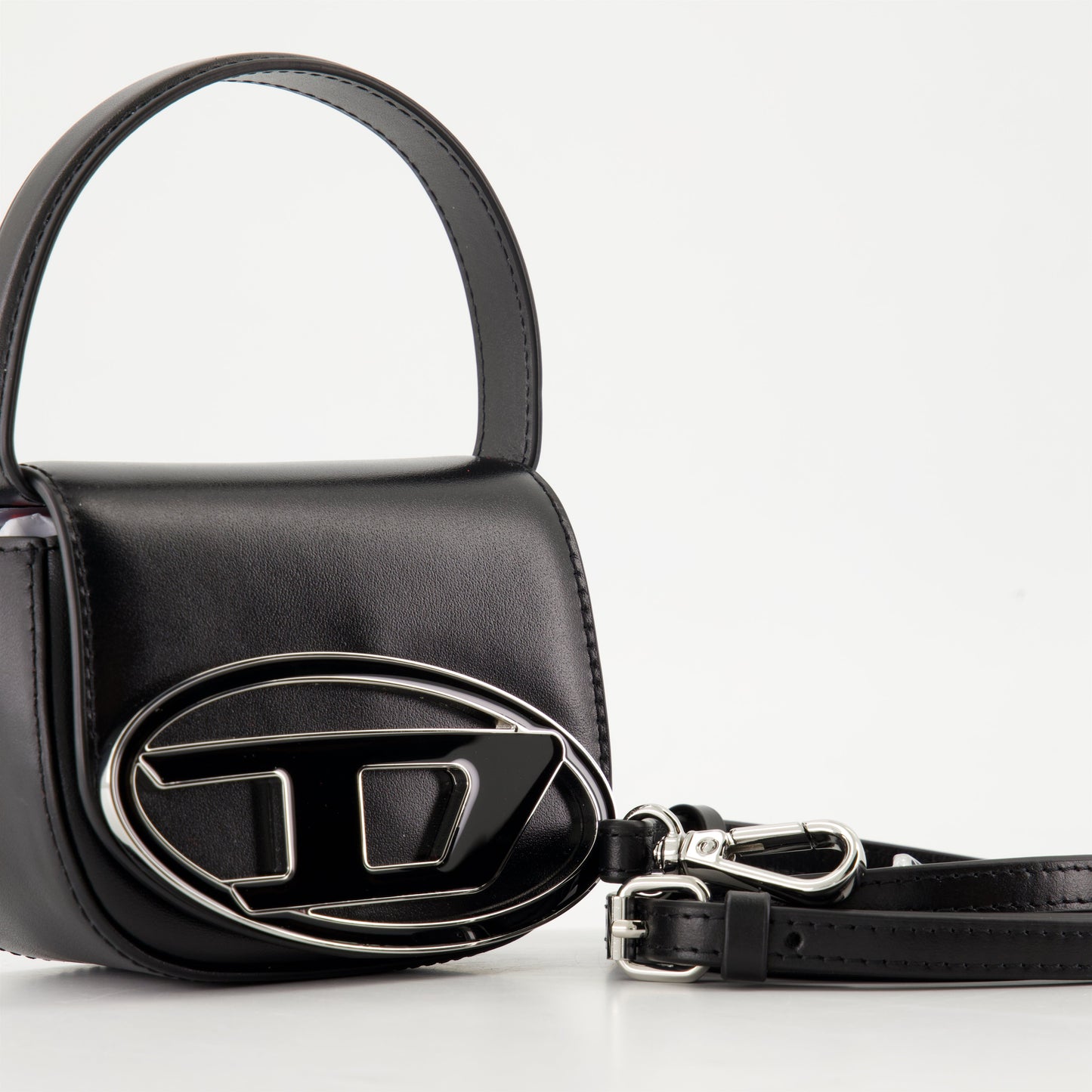 Diesel Mini Bag, Black Leather Bag, Autumn-Winter 2024, Adjustable Leather Strap, Luxury Shoulder Bag 