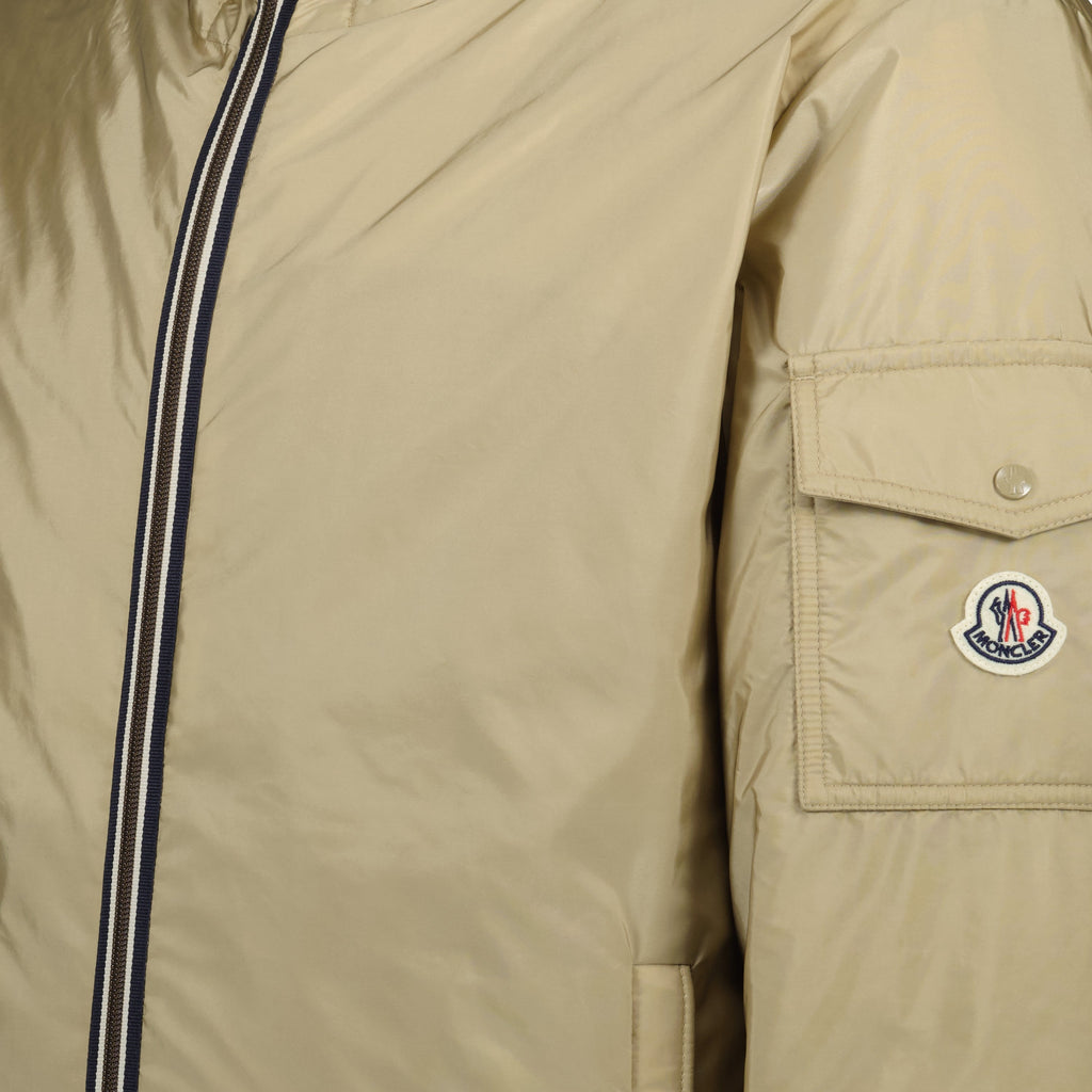 Imagen de la chaqueta con capucha Evettes de Moncler para hombres - Temporada Primavera-Verano 2025 - Vista de detalle 5