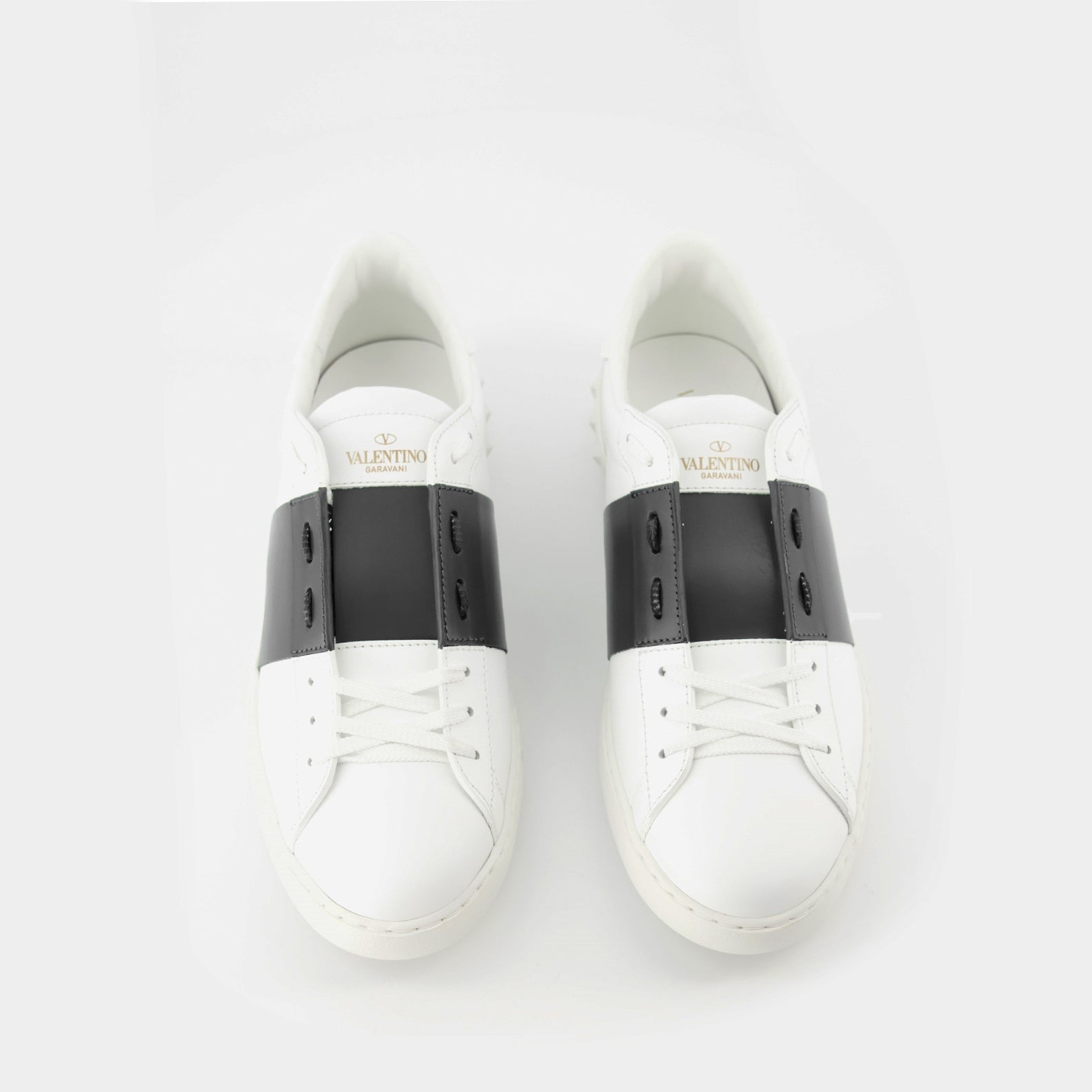 Baskets Open, Valentino Sneakers, Leather Sneakers, Modern Footwear, Spring-Summer Collection