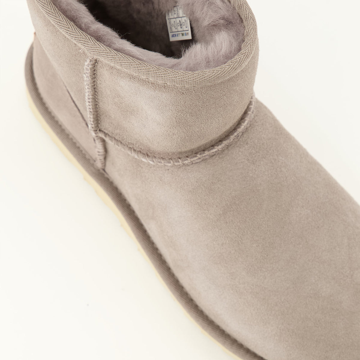 Botas Classic Mini II grises de piel de oveja