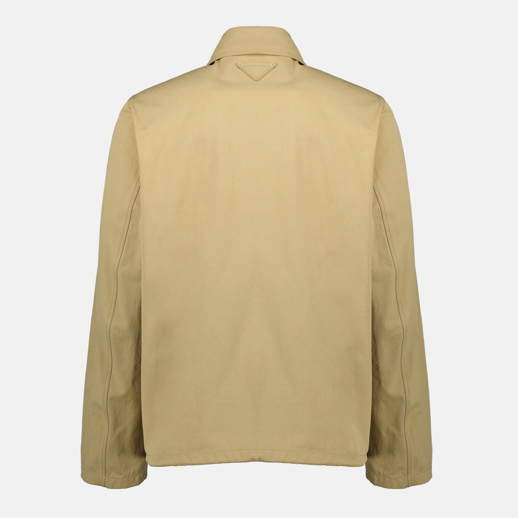 Imagem de um casaco de algodão bege da Prada para homens - Temporada Primavera-Verão 2026 - Vista Traseira