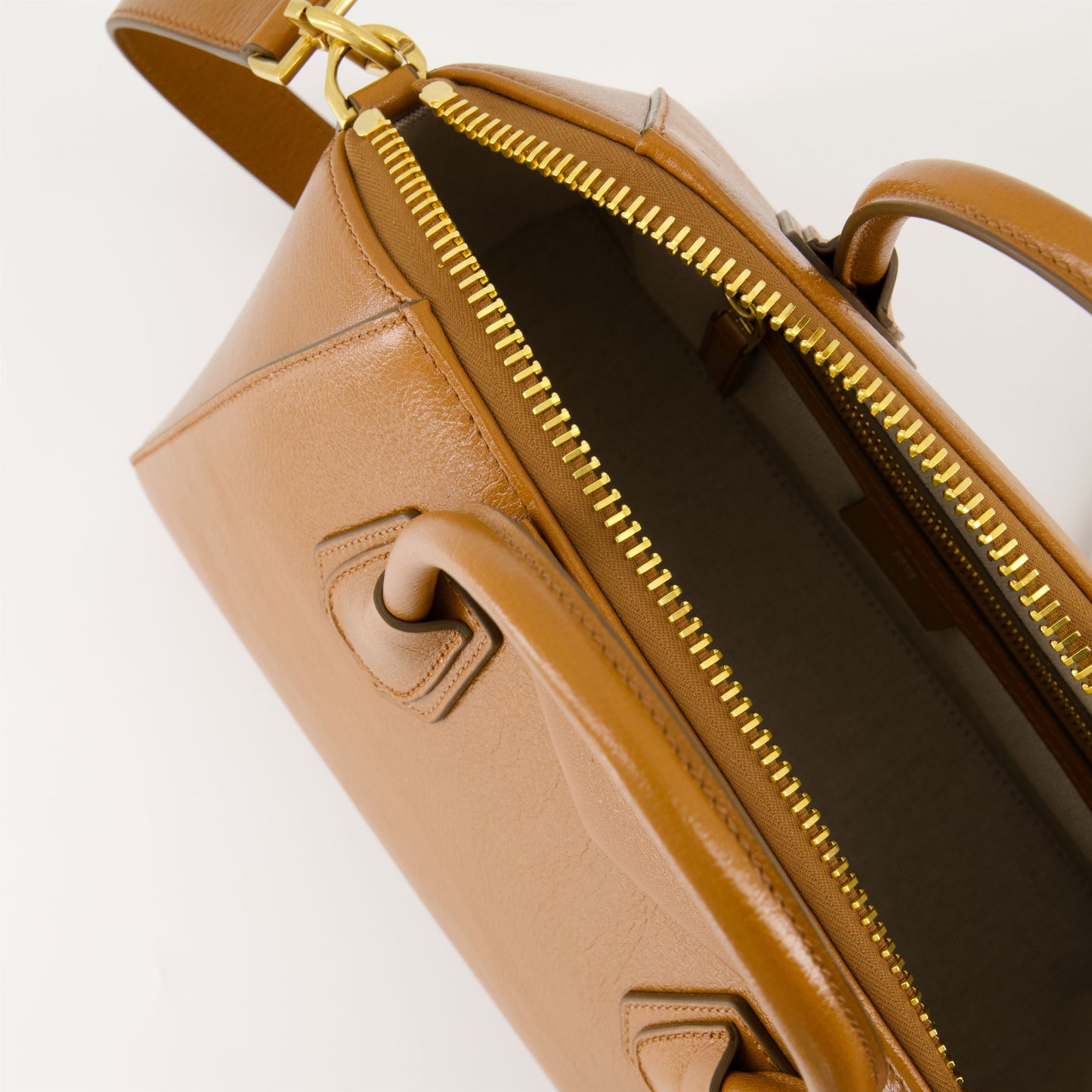 Antigona bag, Givenchy leather bag, luxury handbag, designer leather bag, high-end accessories