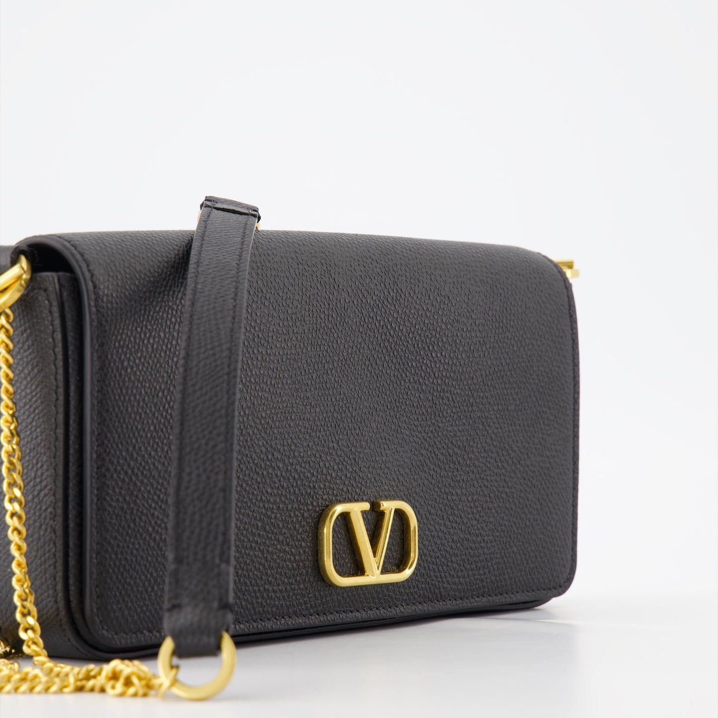 VLogo Clutch, Valentino Garavani, Black Leather Clutch, Luxury Accessories, Autumn-Winter 2024