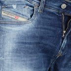 Image of Jean Sleenker 1979 by Diesel for Men - Season Autumn-Winter 2025 - Detail View 2