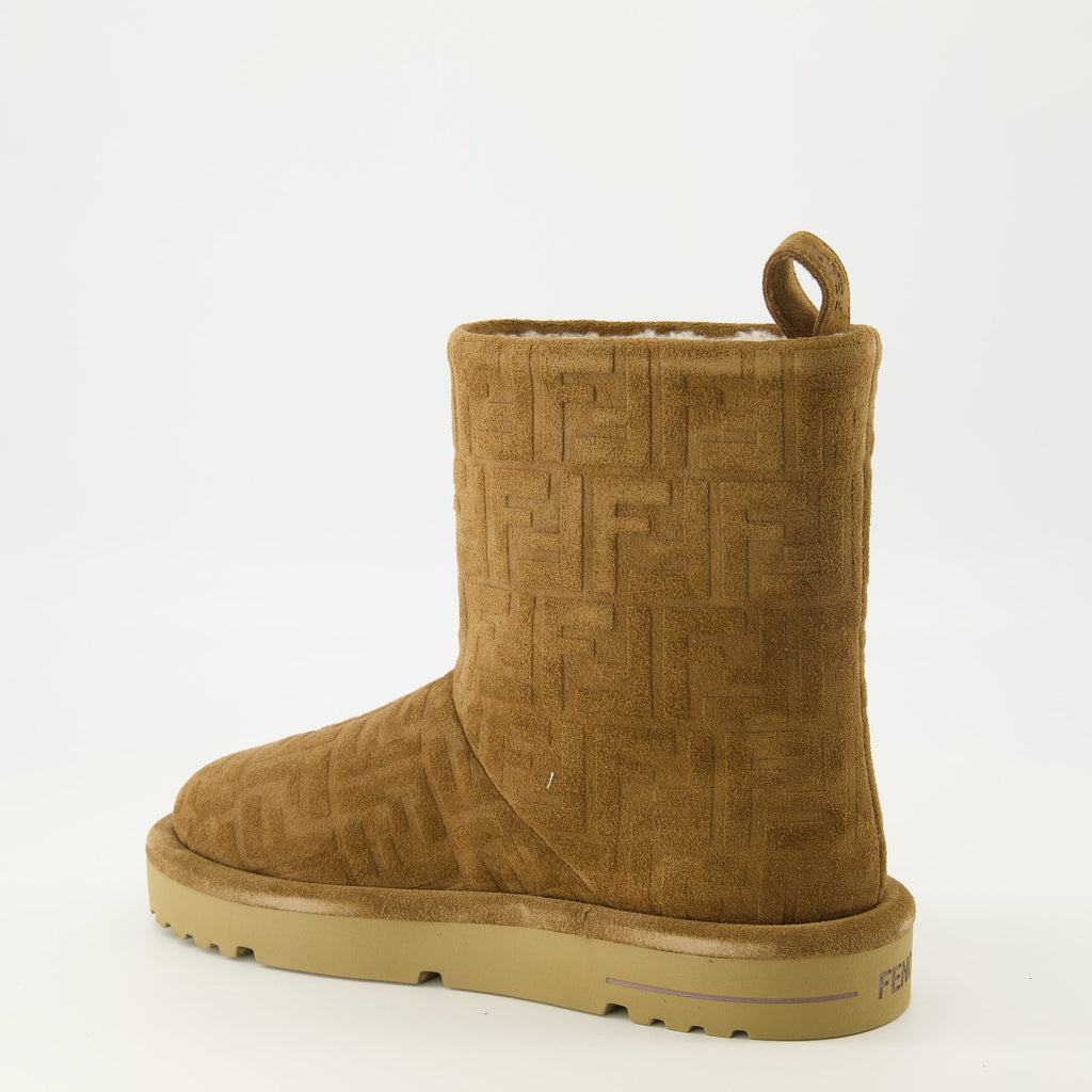 Fendi ski boots, brown suede boots, autumn winter footwear, comfortable winter boots, designer ski boots
