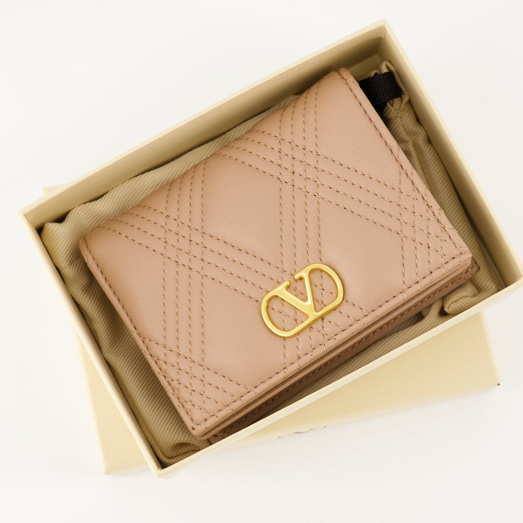 Quiltie 67 wallet, Valentino Garavani, quilted leather wallet, designer wallet, pink wallet