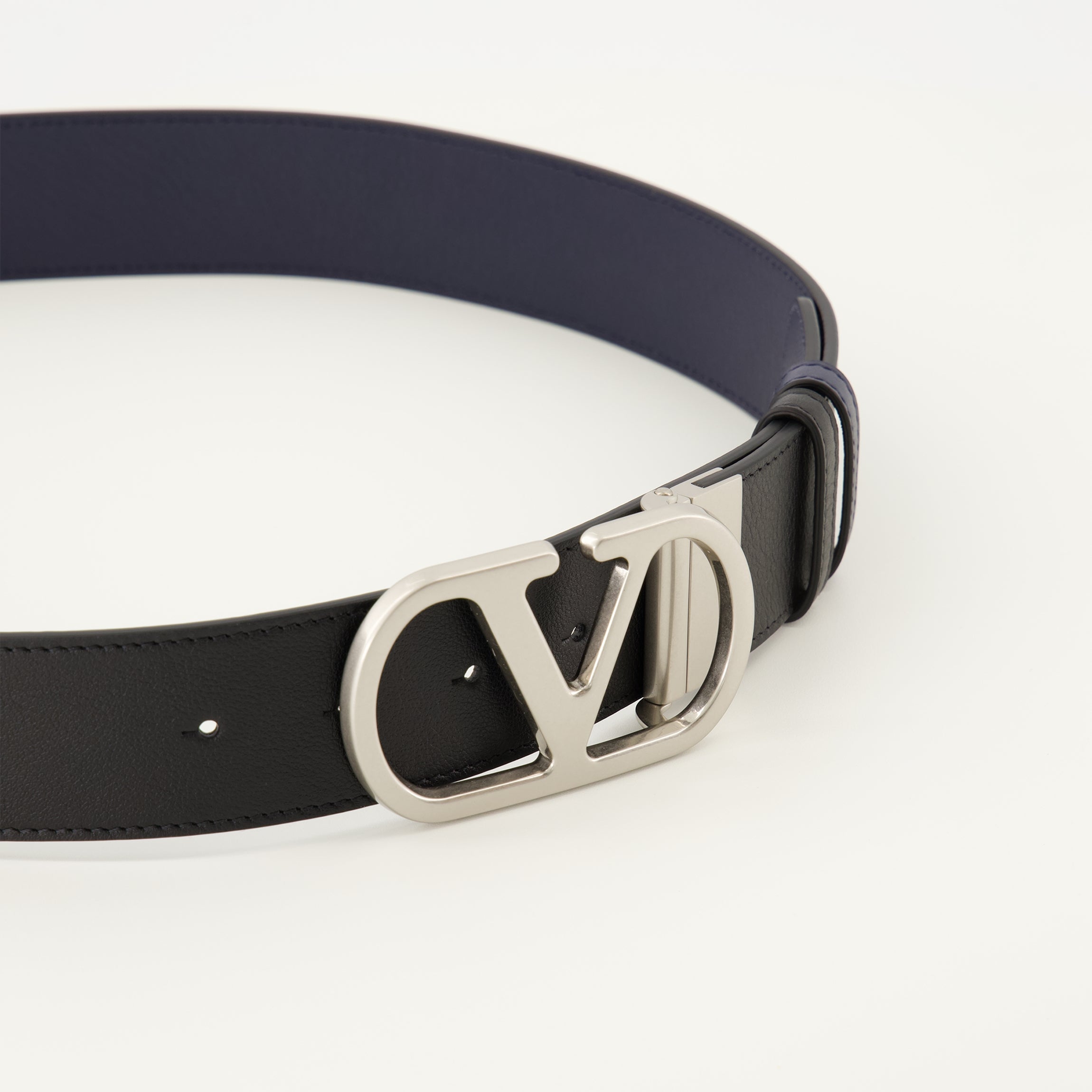 Valentino Garavani belt, Reversible belt, VLogo accessory, Luxury belt, Adjustable leather belt