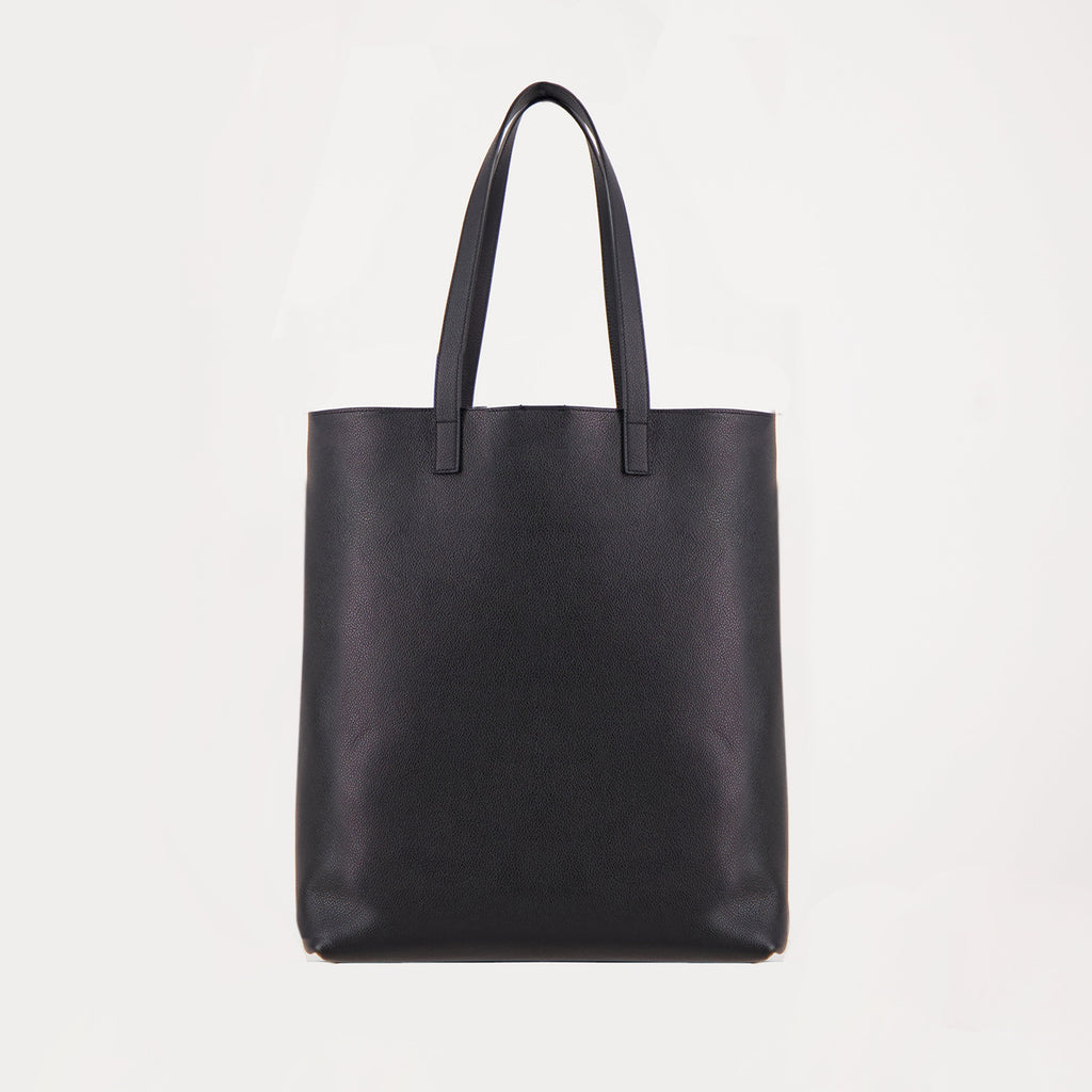 leather tote bag, grained leather, functional accessory, designer bag, stylish tote