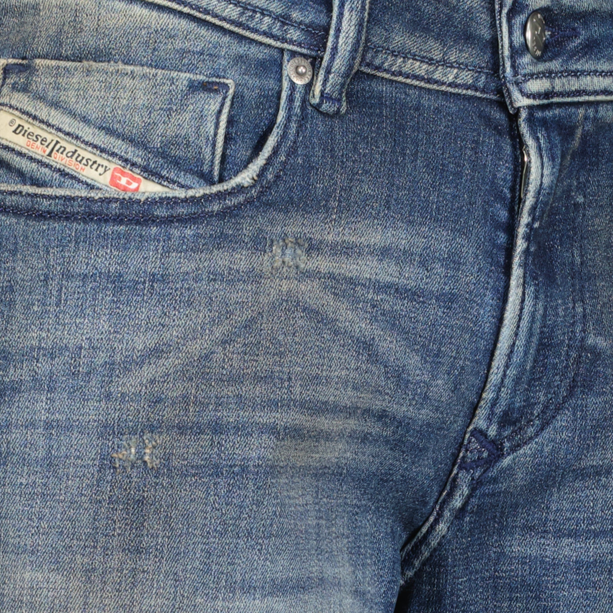 Image of jean d-sleenker 1979 l.32 bleu délavé by Diesel for Men - Season Spring-Summer 2026 - Detail View 2