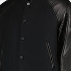 Immagine della giacca bomber nera bimateriale di Givenchy per uomini - Stagione Primavera-Estate 2026 - Vista dettaglio prodotto 2