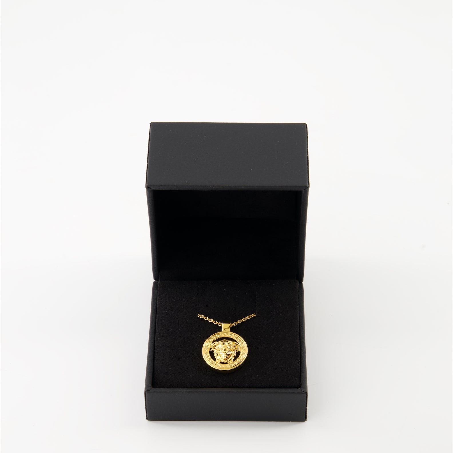 Versace jewelry, gold necklace, Medusa emblem, luxury accessories, Autumn-Winter 2024