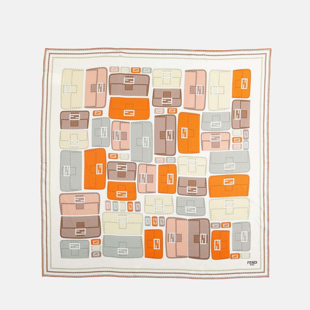 Imagen del foulard Baguette Orange de Fendi para mujeres - Temporada Primavera-Verano 2025 - Vista frontal
