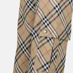 Imagen de Pantalones de Lino a Rayas de Burberry para Mujeres - Temporada Primavera-Verano 2025 - Vista de Detalle 1